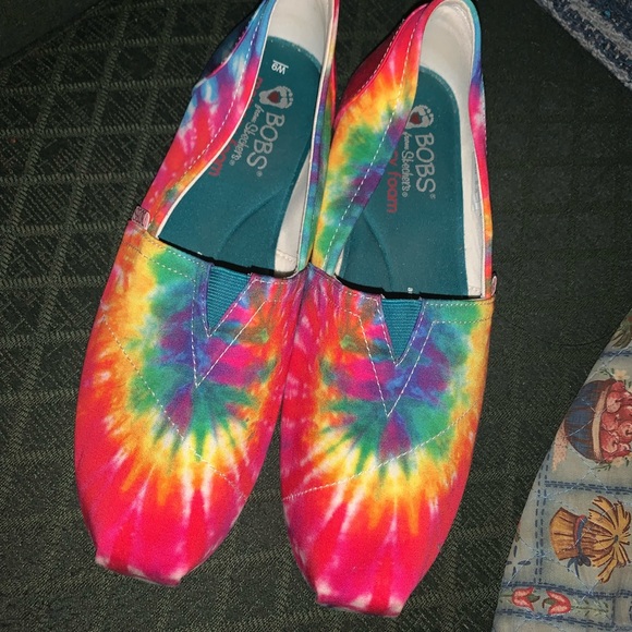 BOBS BY SKECHERS PRIMARY COLOR TIE DYE FLATS, LADIES 9 - Picture 3 of 8